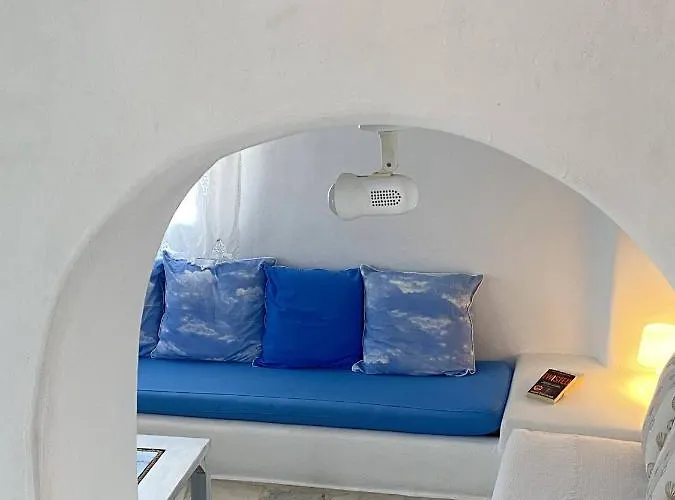 Myrovi Harmony Suites - Sea View & Pool In Kanalia Apartman