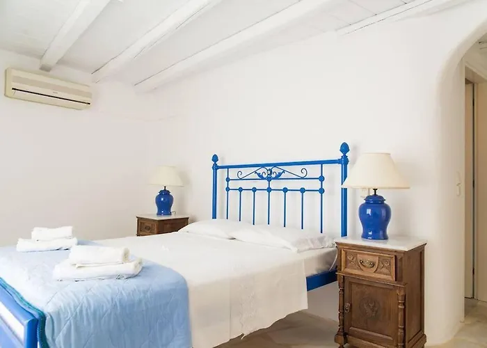 Myrovi Harmony Suites - Sea View & Pool In Kanalia Mykonos Town
