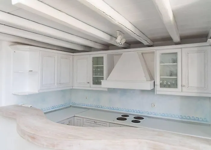 Myrovi Harmony Suites - Sea View & Pool In Kanalia